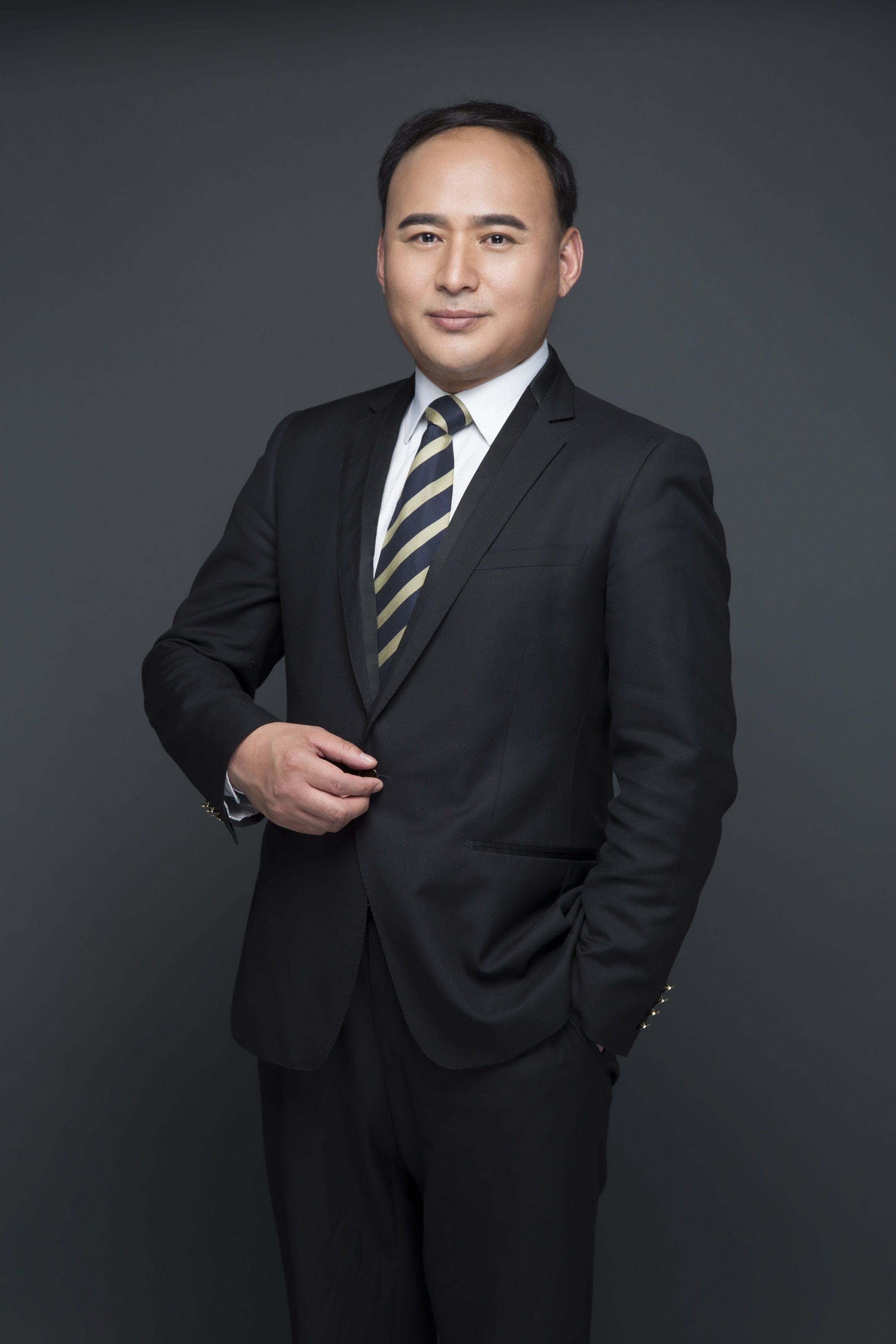邹琼华 灯光与摄影艺术负责人